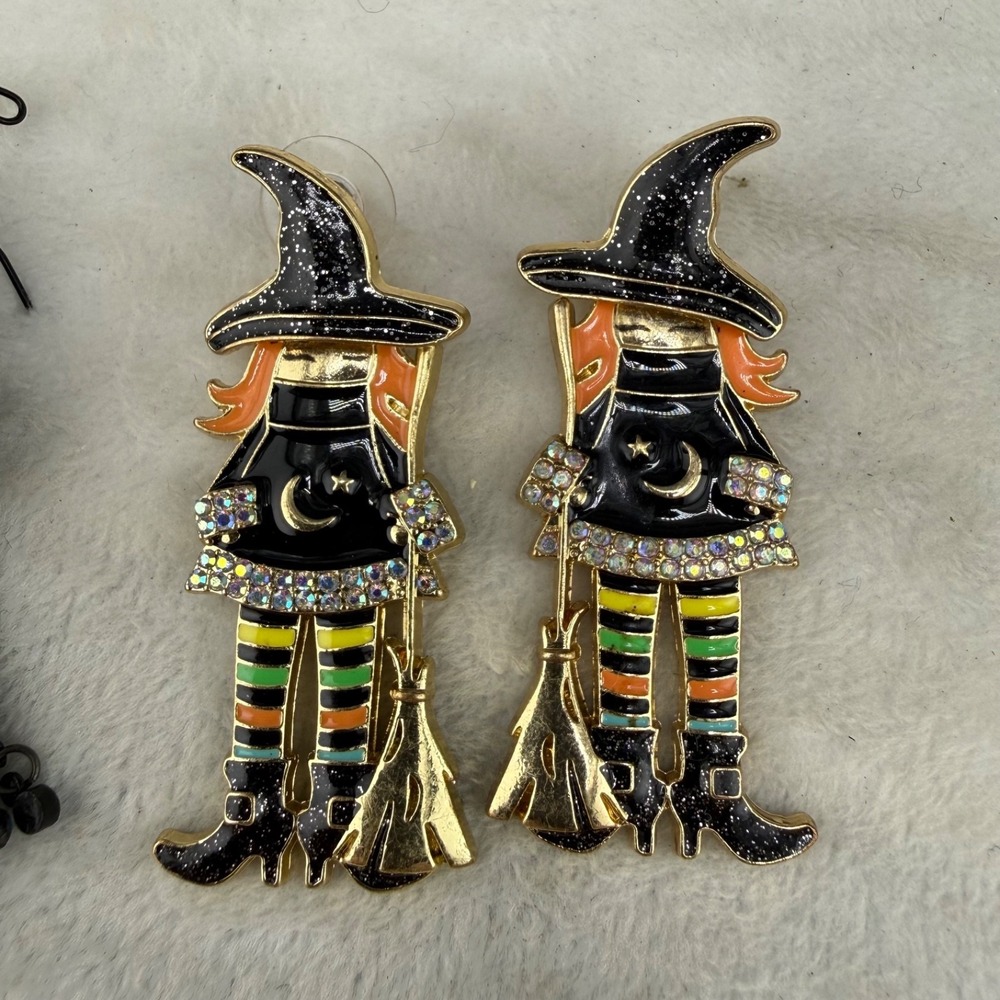 Halloween Pierced Earrings Lot of 4 Witch Bat Ghost Pumpkin - Picture 3 of 7